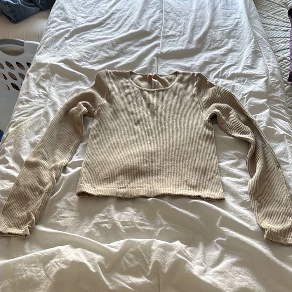 Cream Fitted Long Sleeve Crop Blouse